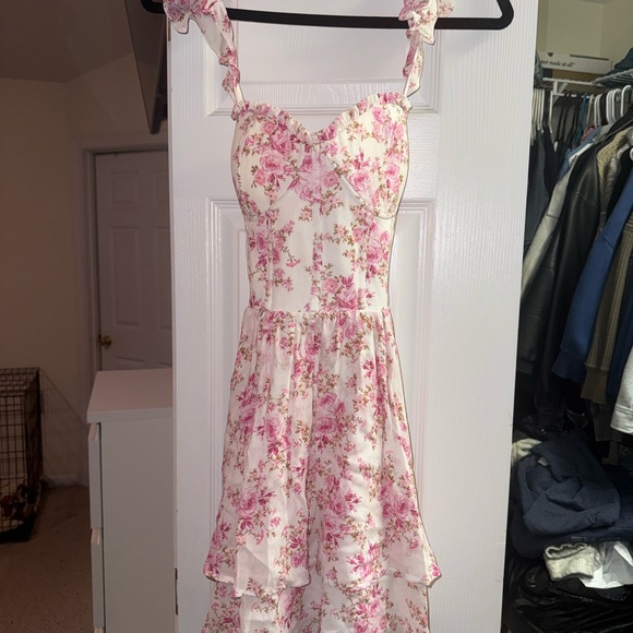 Altar'd State Dresses & Skirts - Altar'd State Pink Floral Ruffle Strap Dress